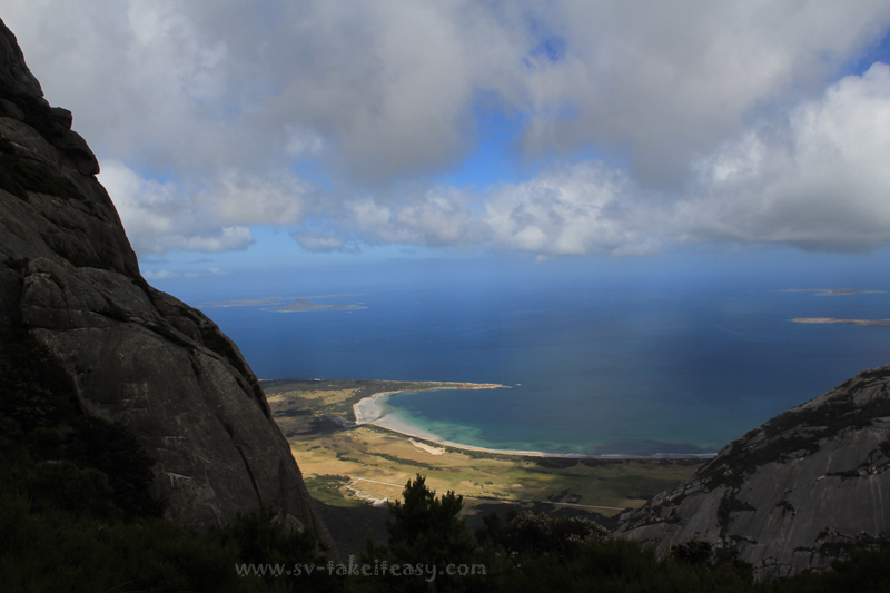 Cloudbase at Strzeleckis, Flinders Island