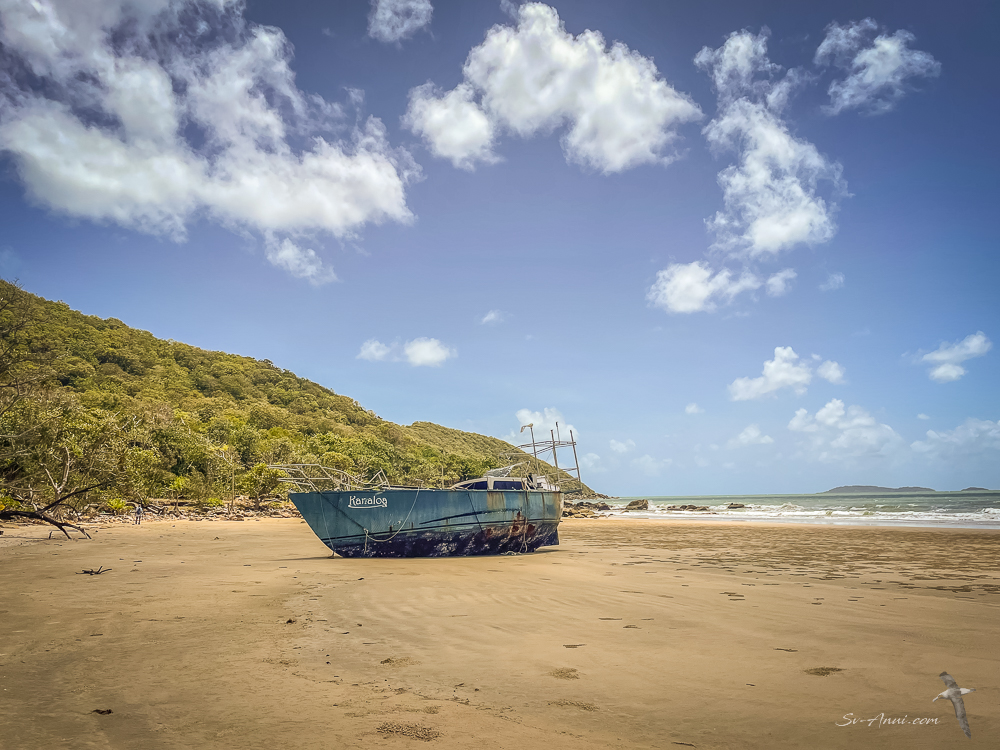 Wreck on North Shepherd Beach