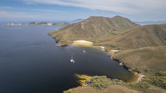 Bramble Cove and Mount Milner