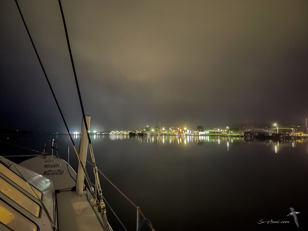 Leaving Lakes Entrance