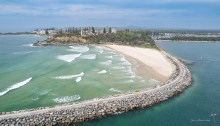 Anui anchored at Whiting Beach, Yamba