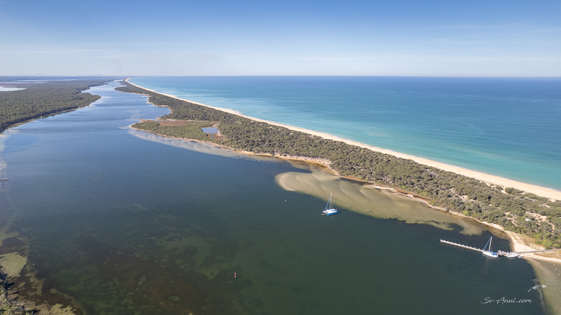 Calm day at Steamer Landing and in Bass Strait